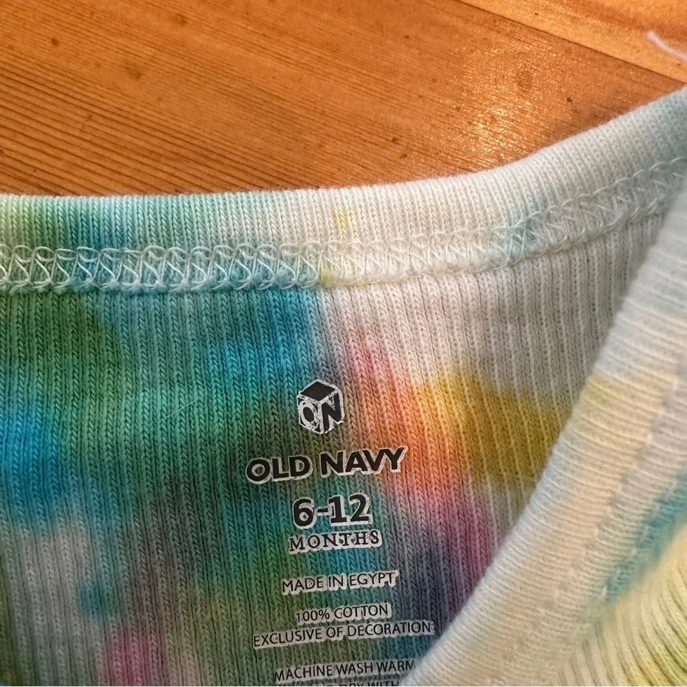 NWOT Old Navy Ribbed Tank Tank with butterfly 6-12 months